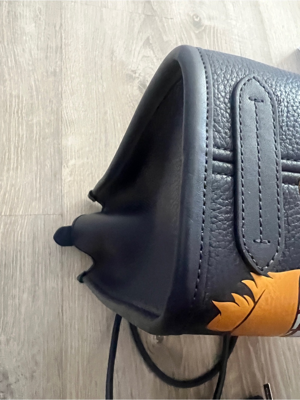 Kate Spade x Disney Lady and the Tramp Navy Leather Tote Bag - Picture 7 of 8